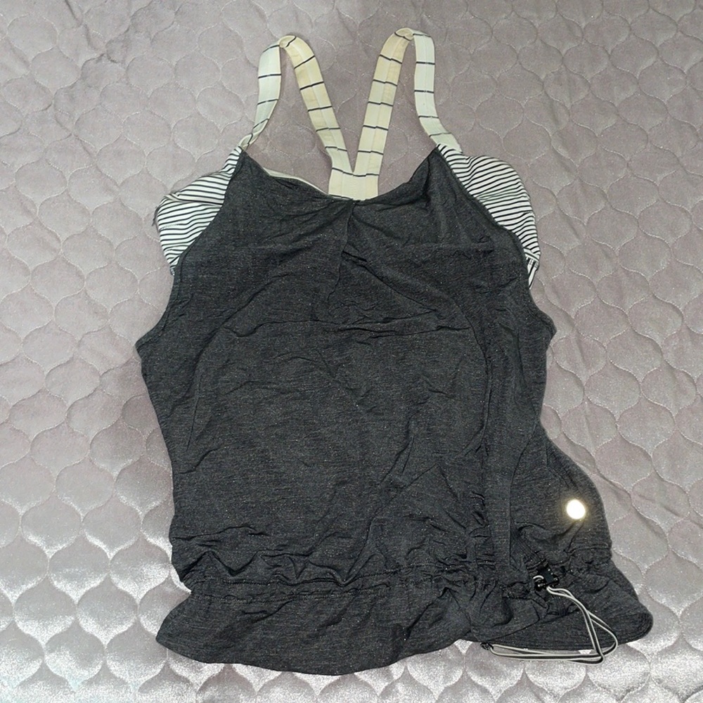Lululemon top